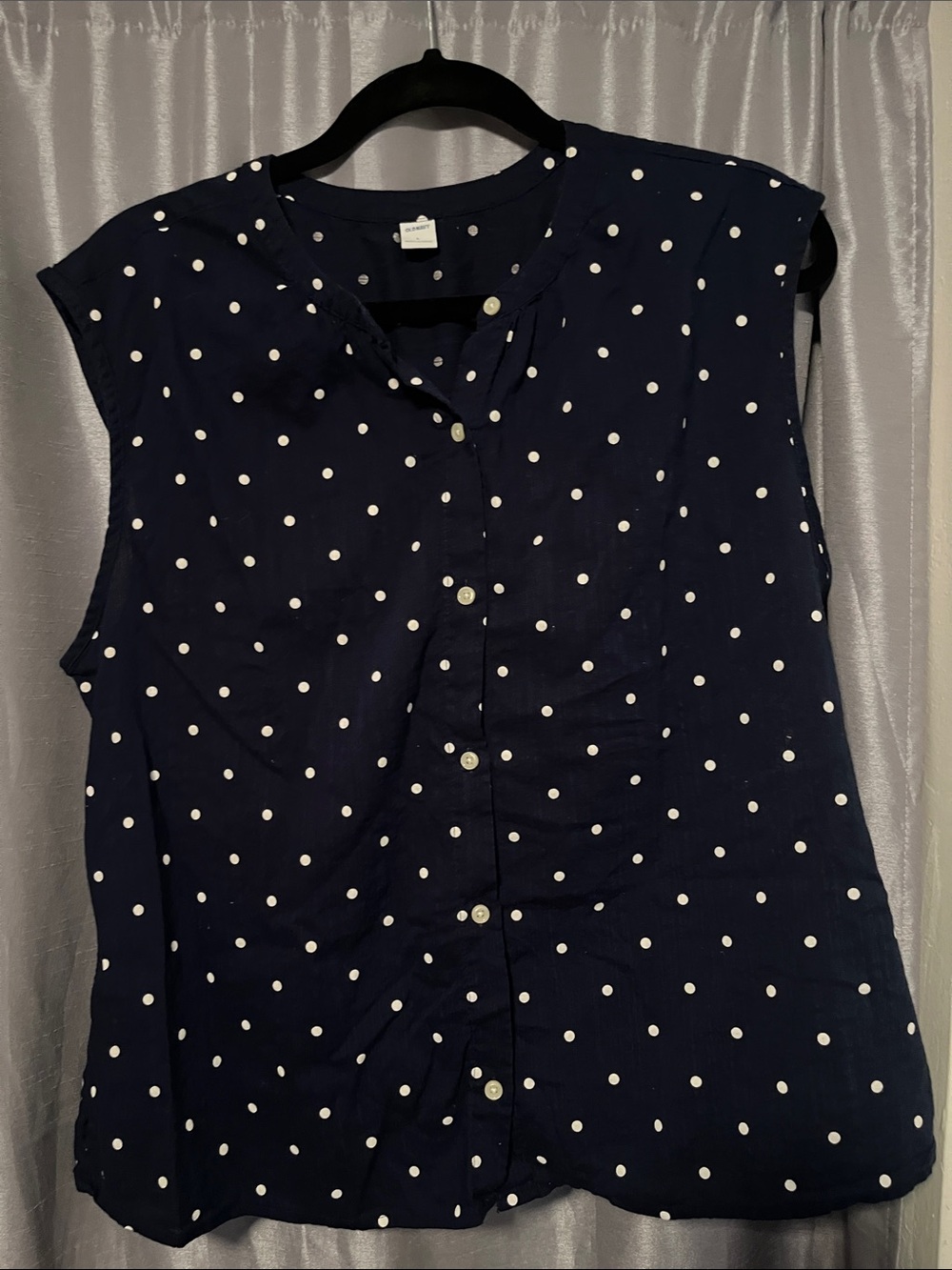 Old Navy Navy and White Polka Dot Sleeveless Button Front Tank